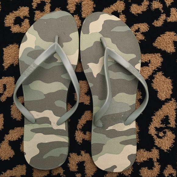 PINK Victoria's Secret Shoes - VS PINK sandals sz 7-8 PINK Victoria's Secret Shoes - VS PINK sandals sz 7-8